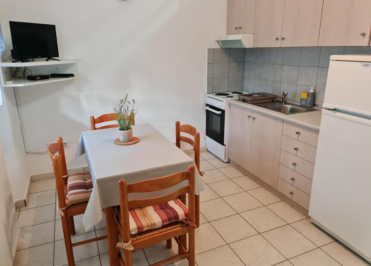 Apartments 4 You Paliouri Habitación foto